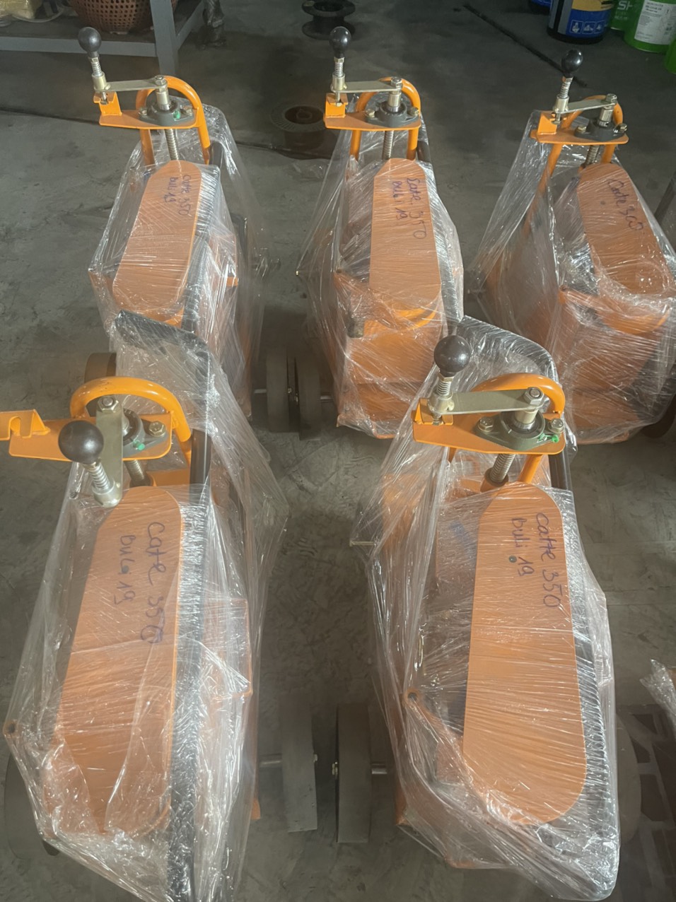 Máy cắt bê tông KC14