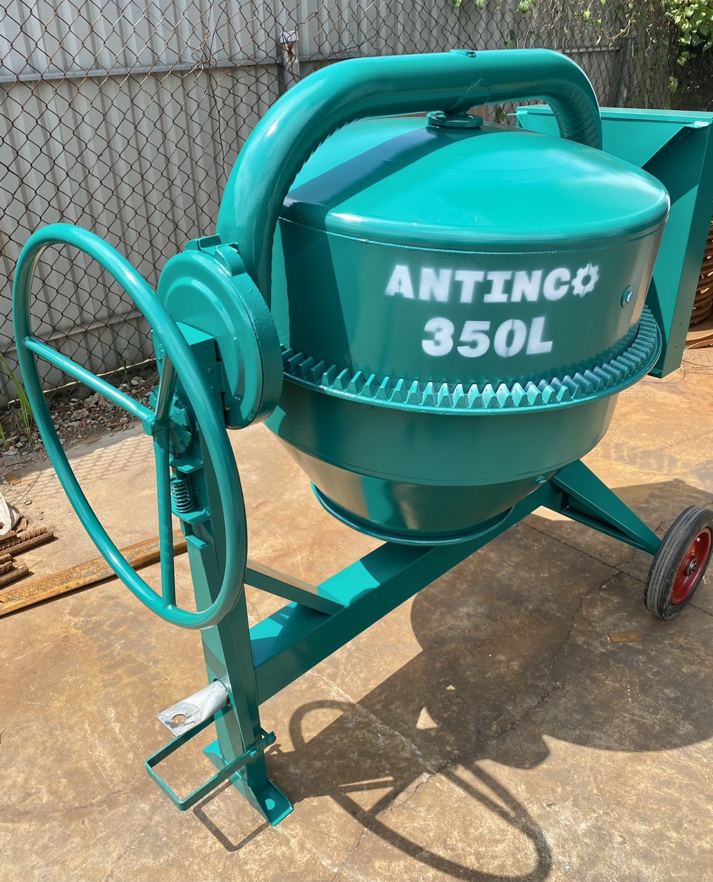 MÁY TRỘN BÊ TÔNG 350L