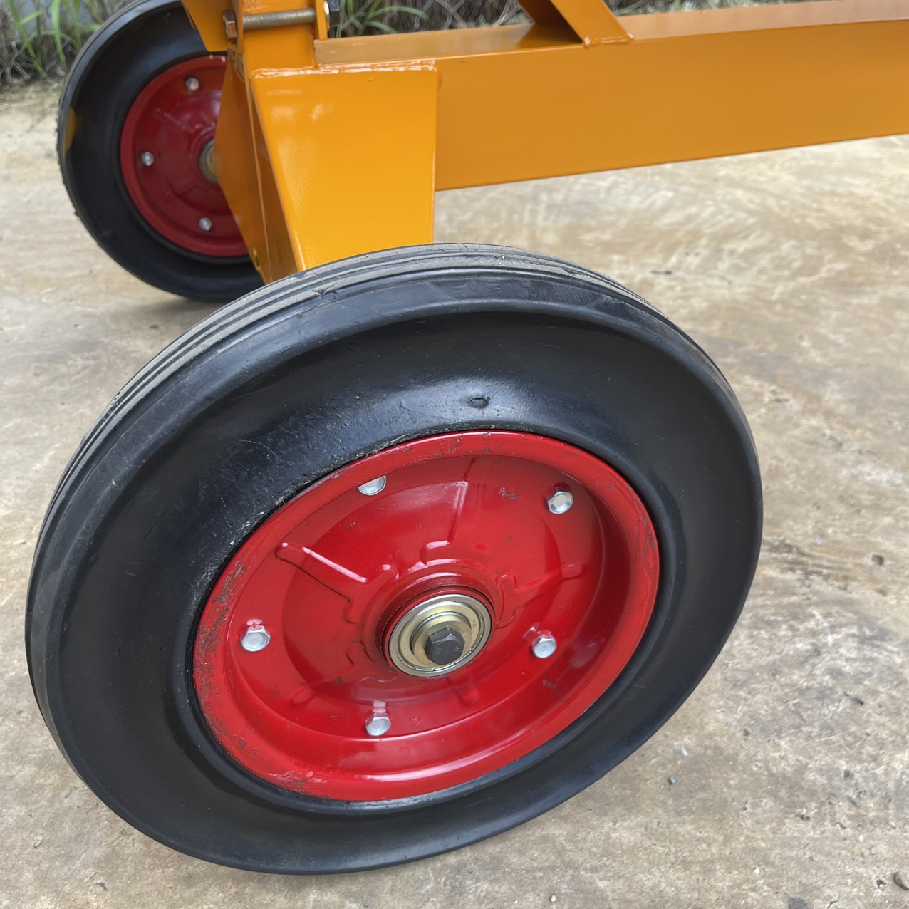 Máy trộn bê tông 380L